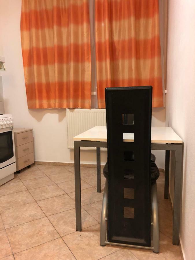 Moonstreet Apartment Pressburg